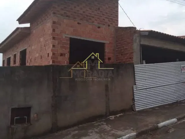 Casa com 311m² 3 quartos e 2 banheiros, à venda, no bairro Vila Campanha em Guaxupé