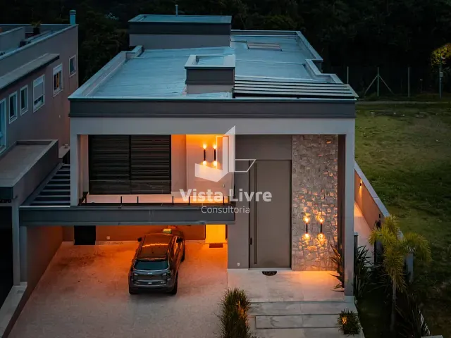 Casa com 430m² 4 quartos e 7 banheiros, à venda, no bairro Alphaville em Santana de Parnaíba