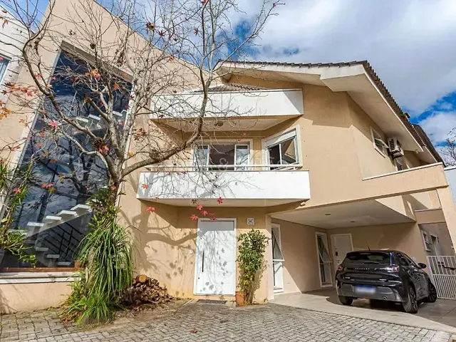 Casa com 303m² 4 quartos e 5 banheiros, à venda, no bairro Campo Comprido em Curitiba