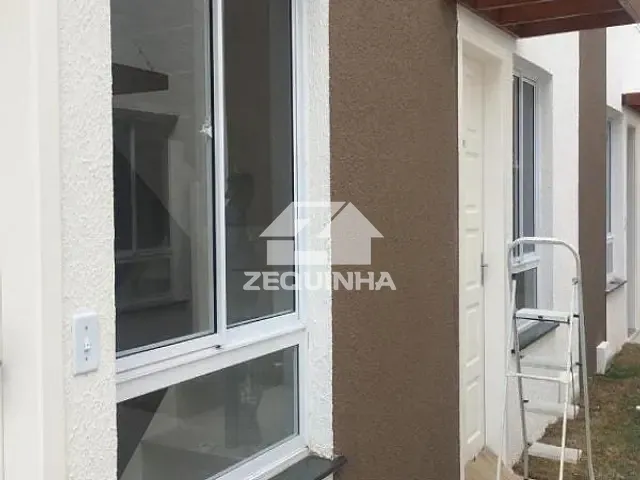 Casa com 49m² 2 quartos e 1 banheiro, à venda, no bairro Centro Ville em Cotia