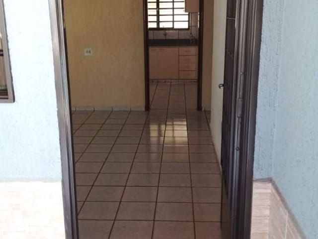 Foto do Casa - Casa com 2 dormitórios à venda, 68 m² por R$ 210.000,00 - Universitário - Uberaba/MG | ZUCATO IMOBILIARIA LTDA