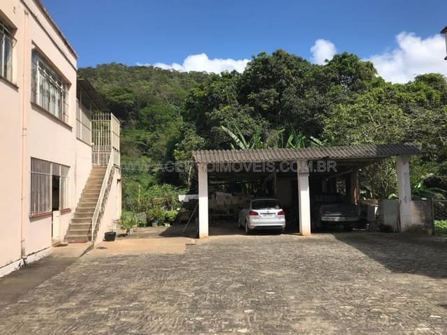 Casa com 4000m² 7 quartos e 3 banheiros, à venda, no bairro Centro em Matias Barbosa