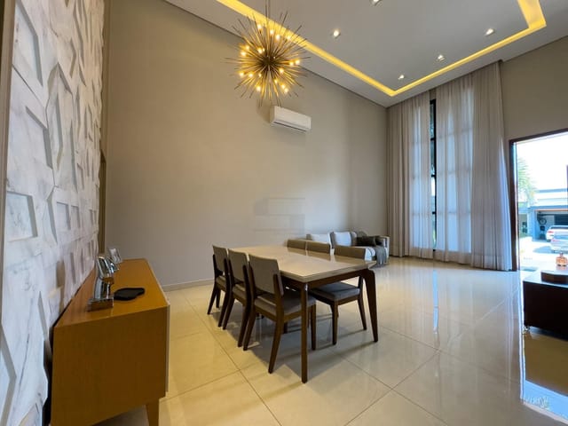 Casa com 300m² 3 quartos e 4 banheiros, à venda, no bairro Jardim Residencial Dona Maria José em Indaiatuba