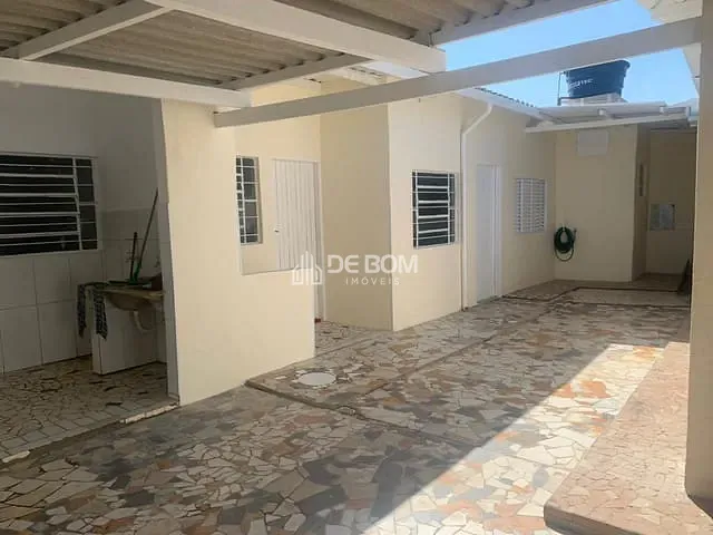 Casa com 255m² 2 quartos e 1 banheiro, à venda, no bairro Conjunto Habitacional Pedro Afonso Junqueira em Poços de Caldas