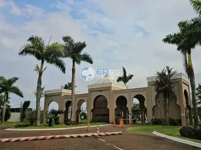 Casa com 1550m² 4 quartos e 5 banheiros, para alugar, no bairro Loteamento Terras de Canaã em Cambé