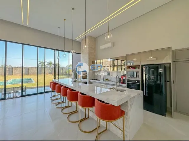 Casa com 1550m² 4 quartos e 5 banheiros, para alugar, no bairro Loteamento Terras de Canaã em Cambé
