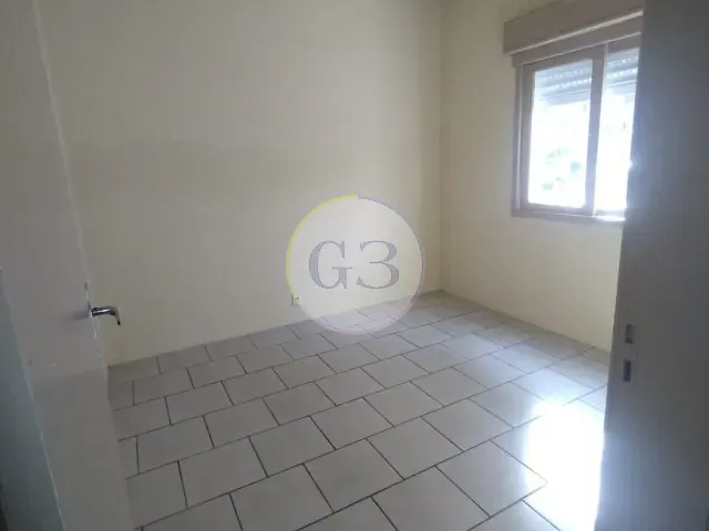 Casa 2 quartos e 1 banheiro, para alugar, no bairro Centro em Rio Grande