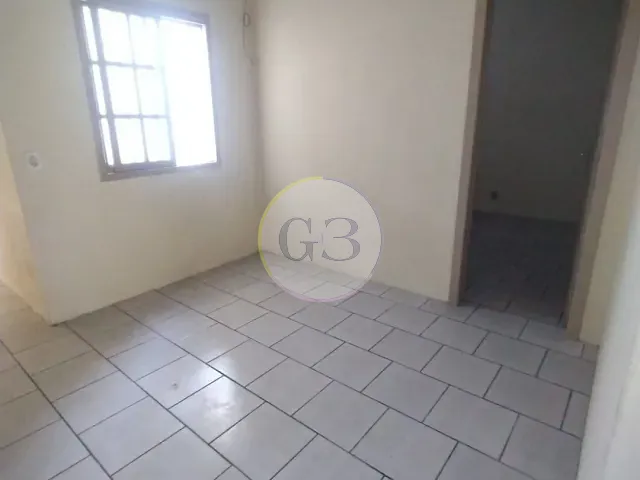 Casa 2 quartos e 1 banheiro, para alugar, no bairro Centro em Rio Grande