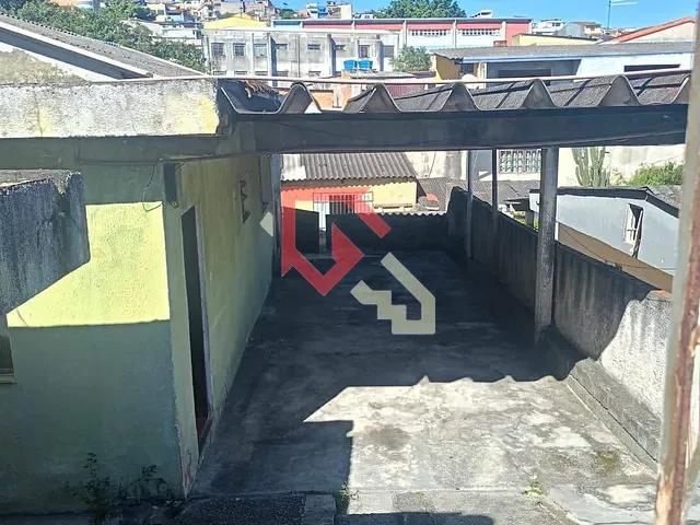 Casa 2 quartos e 1 banheiro, para alugar, no bairro Vila Tavares em Mauá