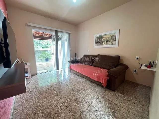 Casa com 250m² 3 quartos e 2 banheiros, à venda, no bairro Parque Residencial Groot em Holambra