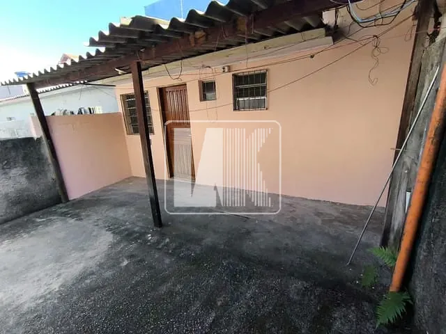 Casa com 40m² 1 quarto e 1 banheiro, para alugar, no bairro Vila Palmares em Santo André