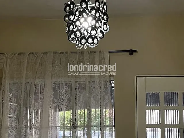 Casa com 352m², à venda, no bairro Ricardo em Londrina