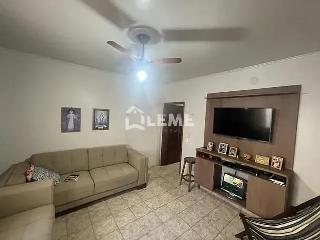 Casa com 360m² 3 quartos e 2 banheiros, à venda, no bairro Jardim Alvorada em Mococa