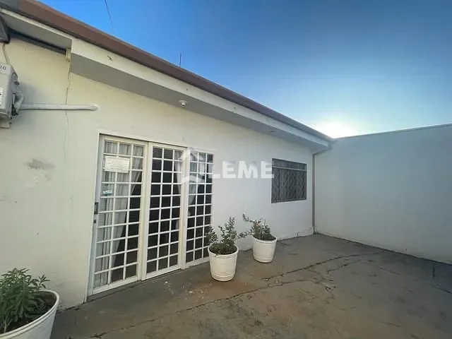 Casa com 360m² 3 quartos e 2 banheiros, à venda, no bairro Jardim Alvorada em Mococa