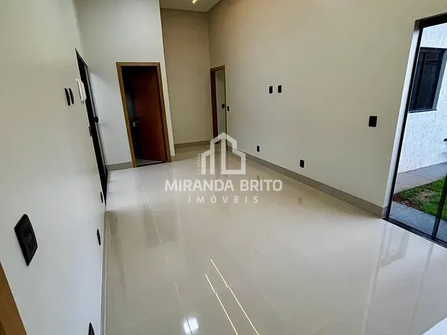 Casa 3 quartos e 2 banheiros, à venda, no bairro Vila Oliveira em Aparecida de Goiânia