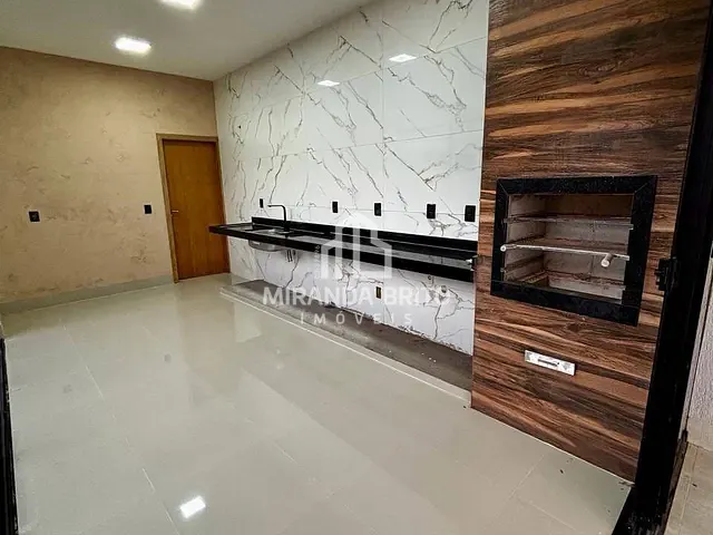 Casa 3 quartos e 2 banheiros, à venda, no bairro Vila Oliveira em Aparecida de Goiânia