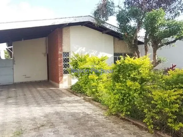 Casa com 1695m² 9 quartos e 4 banheiros, à venda, no bairro Centro em Capivari