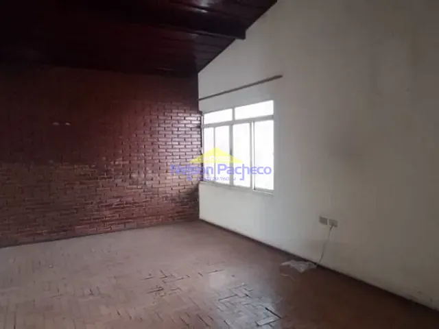Casa com 1695m² 9 quartos e 4 banheiros, à venda, no bairro Centro em Capivari