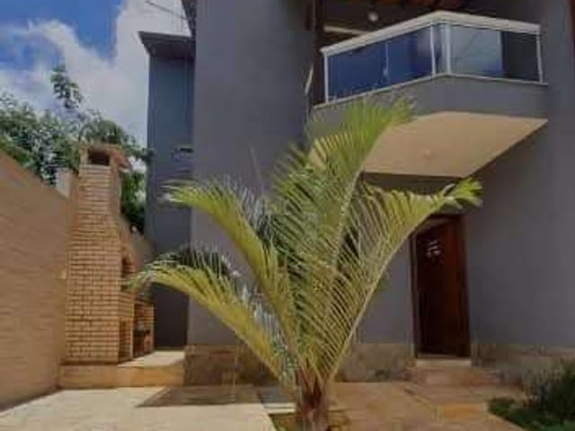 Casa 3 quartos e 2 banheiros, à venda, no bairro Maria Turri em Rio das Ostras