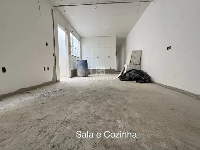 Casa 2 quartos e 2 banheiros, à venda, no bairro Roma em Volta Redonda