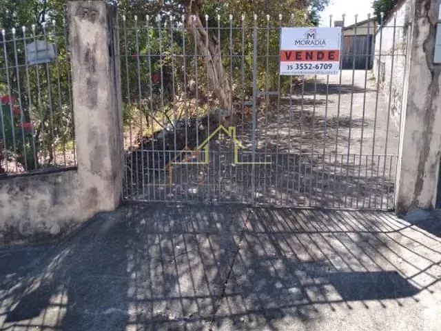 Casa com 567m², à venda, no bairro Vila Coragem em Guaxupé