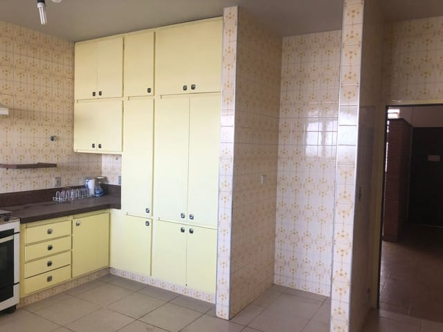 Casa com 400m² 6 quartos e 3 banheiros, à venda, no bairro Perpétuo Socorro em São João da Boa Vista