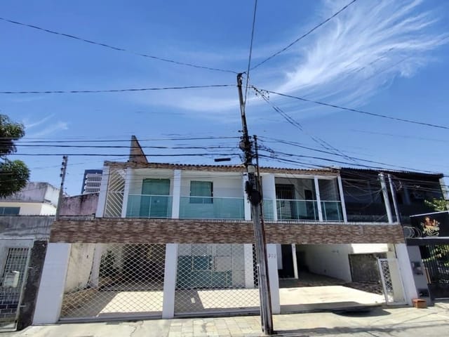 Casa com 300m² 4 quartos e 4 banheiros, à venda, no bairro Salgado Filho em Aracaju