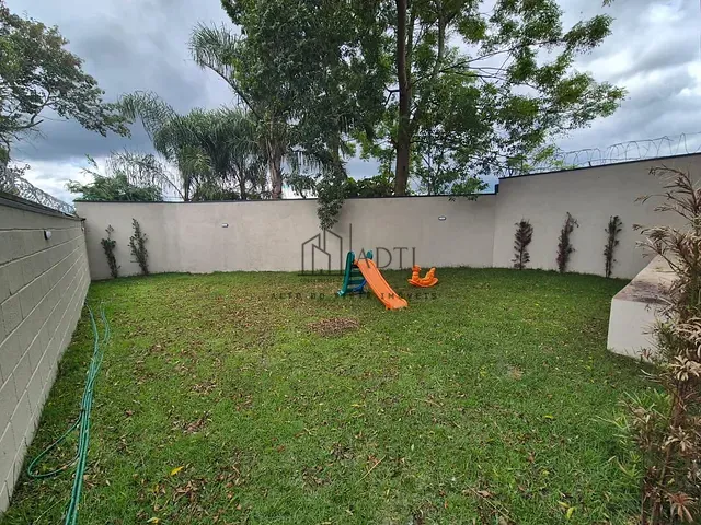 Casa 3 quartos e 3 banheiros, à venda, no bairro Vila Suissa em Mogi das Cruzes