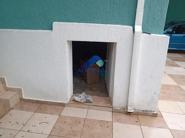 Casa com 250m² 3 quartos e 1 banheiro, à venda, no bairro Centro em São José dos Campos