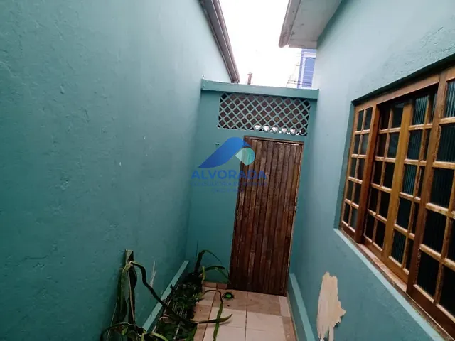 Casa com 250m² 3 quartos e 1 banheiro, à venda, no bairro Centro em São José dos Campos