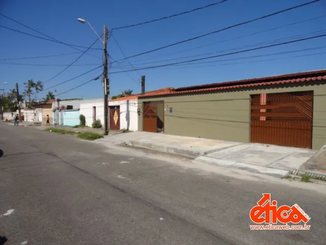 Casa 4 quartos e 1 banheiro, para alugar, no bairro MARAMBAIA em Belém