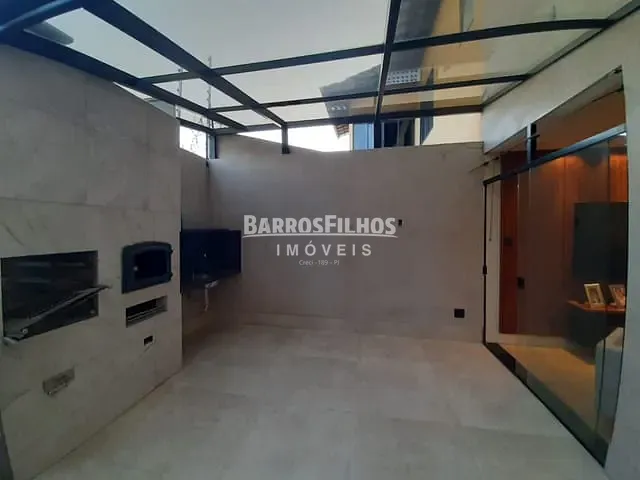 Casa com 210m² 3 quartos e 4 banheiros, à venda, no bairro Farolândia em Aracaju
