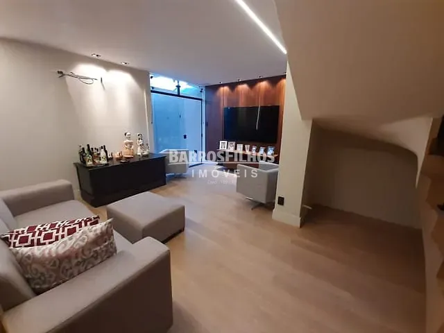 Casa com 210m² 3 quartos e 4 banheiros, à venda, no bairro Farolândia em Aracaju
