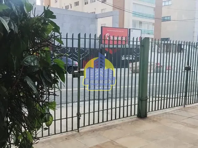 Casa com 323m² 3 quartos e 4 banheiros, à venda, no bairro Vila Osasco em Osasco