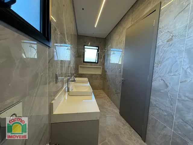 Casa com 490m² 3 quartos e 4 banheiros, à venda, no bairro Residencial Anaville em Anápolis