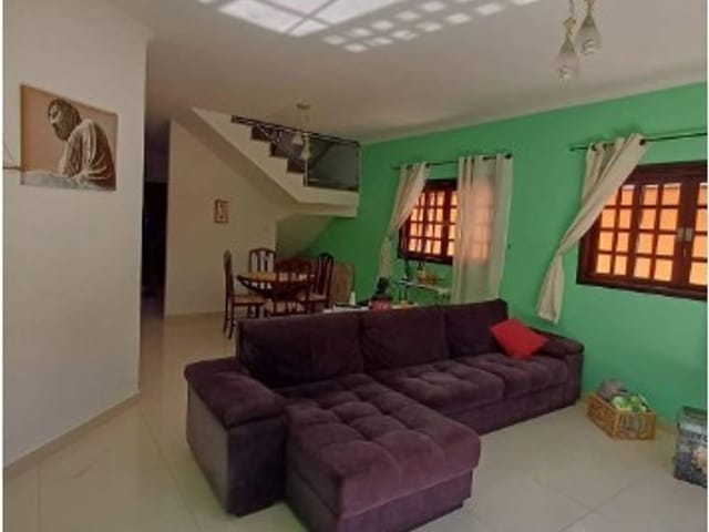 Casa com 250m² 3 quartos e 1 banheiro, à venda, no bairro Vila Oliveira em Mogi das Cruzes