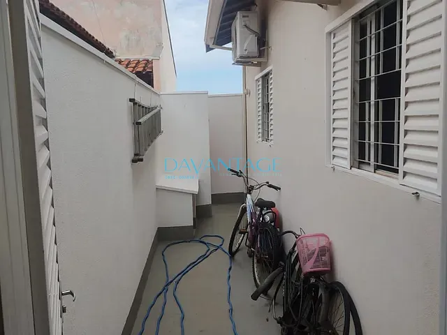 Casa com 351m² 2 quartos e 2 banheiros, à venda, no bairro Vivenda Cote Gil em Olímpia