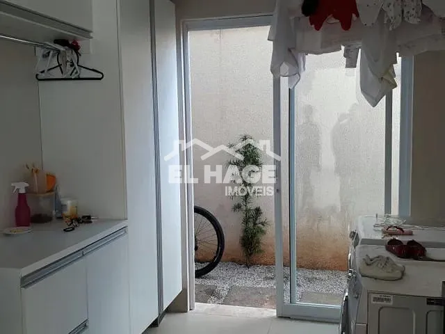 Casa com 607m² 3 quartos e 5 banheiros, à venda, no bairro Parque Universitário em Cuiabá
