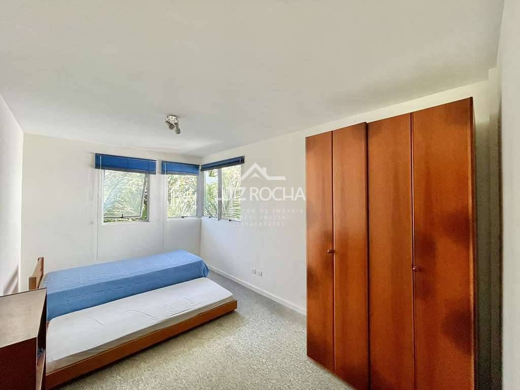 Casa, 3 quartos, 275 m² - Foto 31
