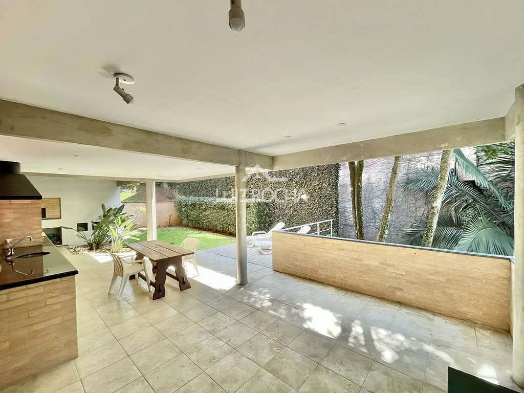 Casa, 3 quartos, 275 m² - Foto 37