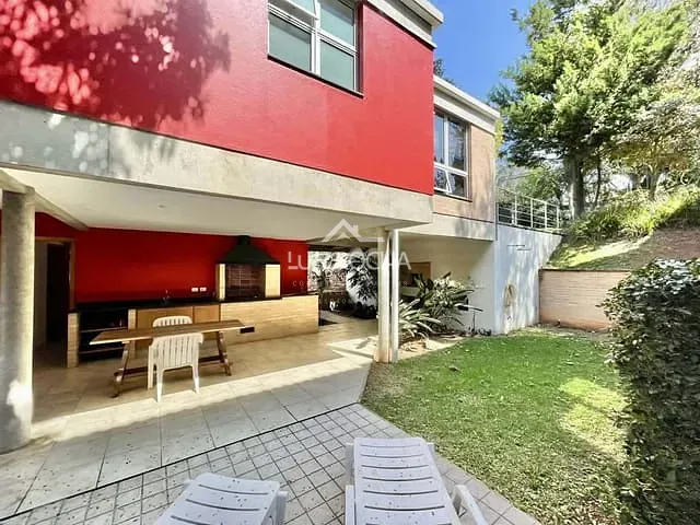 Casa com 744m² 3 quartos e 4 banheiros, à venda, no bairro Palos Verdes em Cotia