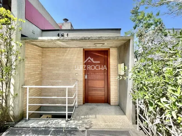 Casa com 744m² 3 quartos e 4 banheiros, à venda, no bairro Palos Verdes em Cotia