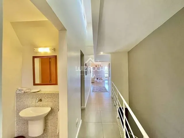 Casa com 744m² 3 quartos e 4 banheiros, à venda, no bairro Palos Verdes em Cotia