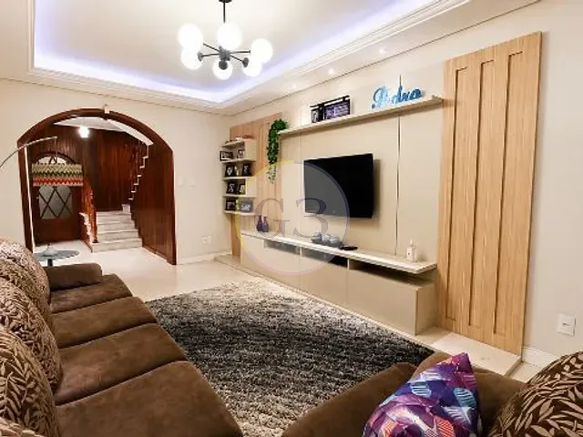 Casa 3 quartos e 2 banheiros, à venda, no bairro Centro em Pelotas