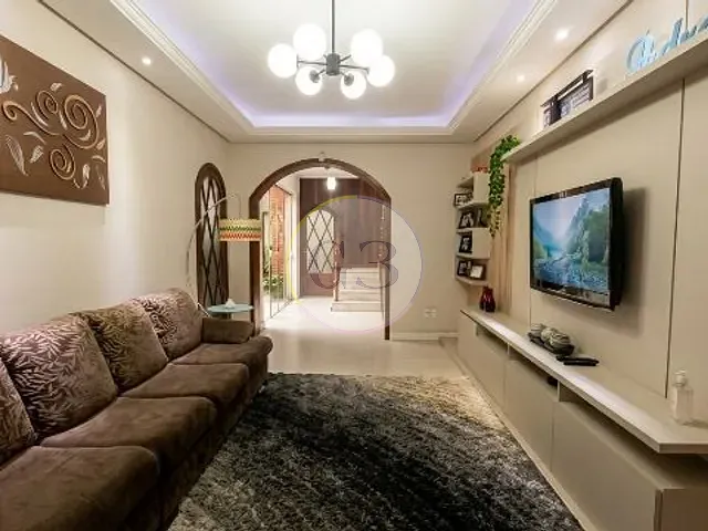 Casa 3 quartos e 2 banheiros, à venda, no bairro Centro em Pelotas