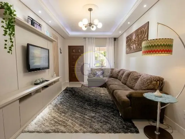 Casa 3 quartos e 2 banheiros, à venda, no bairro Centro em Pelotas