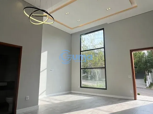 Casa com 300m² 3 quartos e 4 banheiros, à venda, no bairro Condomínio Residencial Euroville II em Bragança Paulista