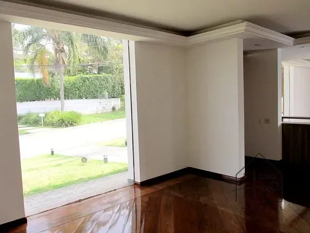 Casa com 850m² 4 quartos e 8 banheiros, à venda, no bairro Alphaville em Santana de Parnaíba