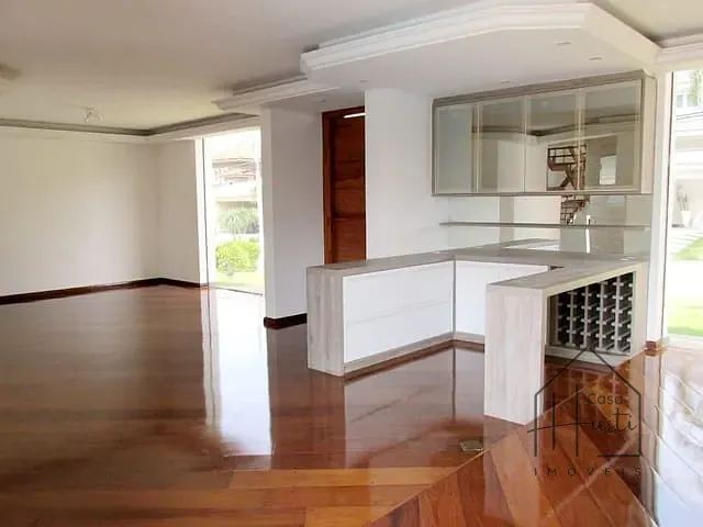 Casa com 850m² 4 quartos e 8 banheiros, à venda, no bairro Alphaville em Santana de Parnaíba