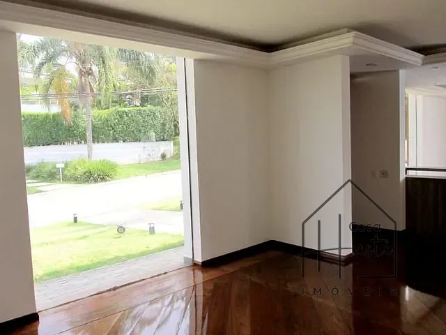 Casa com 850m² 4 quartos e 8 banheiros, à venda, no bairro Alphaville em Santana de Parnaíba